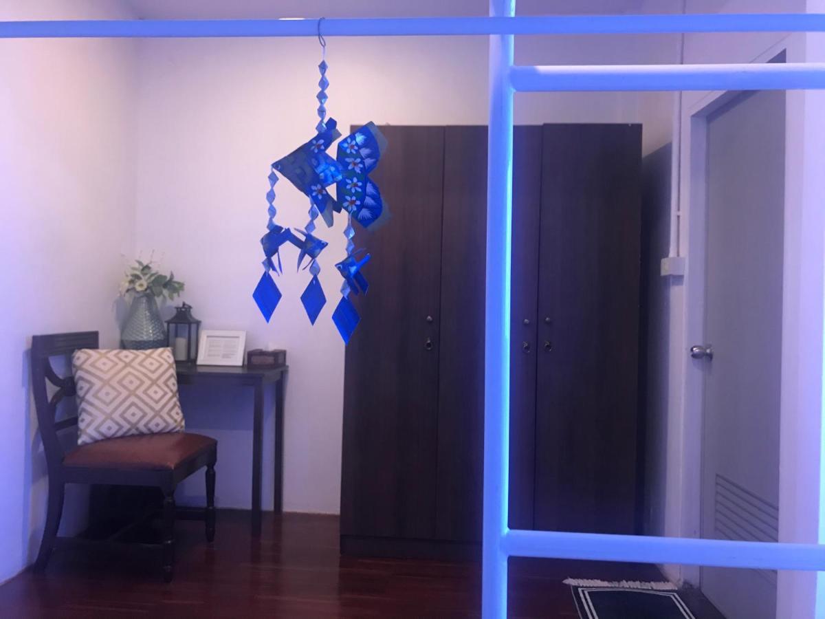 Zleepinezz Hostel Ayutthaya Bagian luar foto